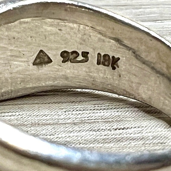 Vintage Designer Hallmarked Sterling Silver &18K Gold Fluted "X" Ring, 5.5g - Picture 7 of 10
